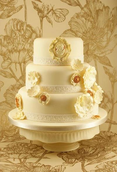 Cameo & lace wedding cake - Cake by Kathryn