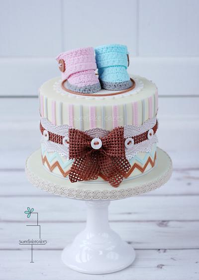Vintage gender reveal cake - Cake by Tamara