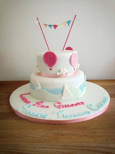 Unisex christening cake - Cake by Candy's Cupcakes