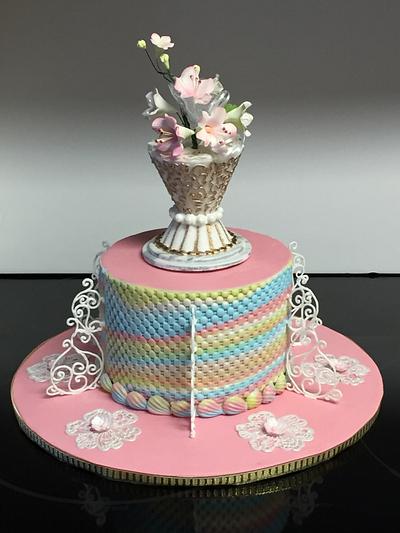 Cast sugar vase topper - Cake by Patricia M