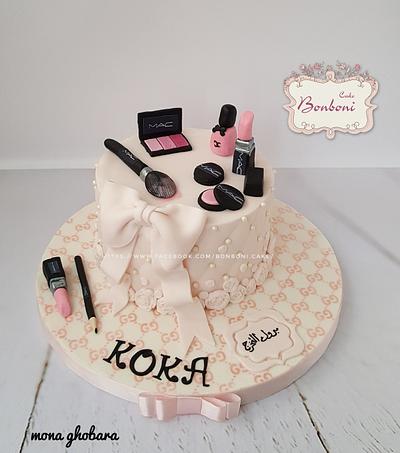 Make up  - Cake by mona ghobara/Bonboni Cake