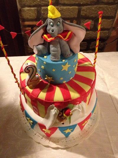 Dumbo - Cake by Lillascakes