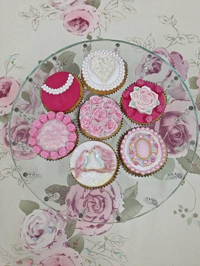 Valentines Day Cupcake - Cake by Alice Davies
