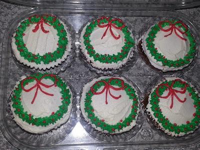 Christmas Cupcakes - Cake by Tasneem Latif (That Takes the Cake)