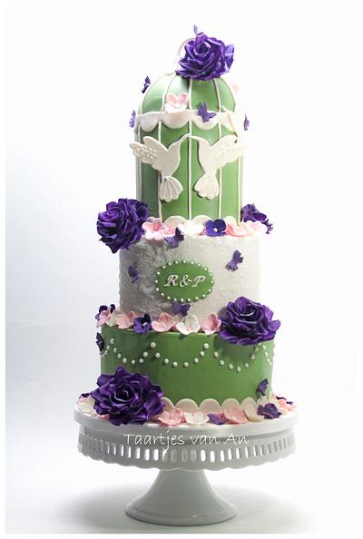 Birdcage weddingcake - Cake by Taartjes van An (Anneke)