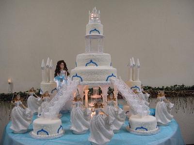 Cinderlla castle sweet 15 - Cake by Evelyn Vargas