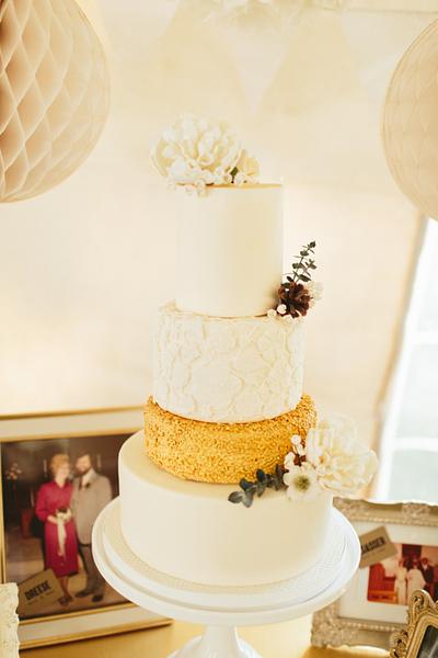 Rustic Whimsical Wedding - Cake by Naomi