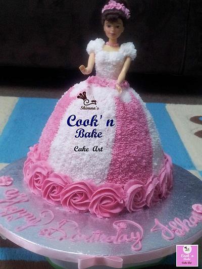 Pretty pink n white barbie.. - Cake by Shimna Abdul Majeed