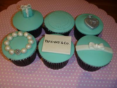 Tiffany cupcakes - Cake by Sally O'Rourke
