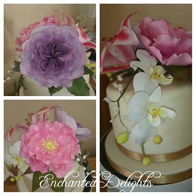 These are flowers I've been working on for a class - Cake by Enchanted Delights - Estella Collins 
