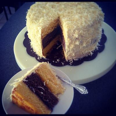 3 Layered sponge cake - Cake by novita