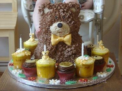 1st Birthday Bear - Cake by Jennifer Woracker