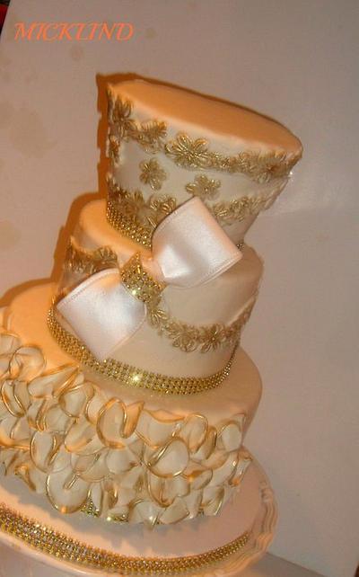 A GOLD WEDDING CAKE - Cake by Linda