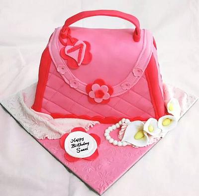 Pink Girls Purse - Cake by Bakelicious18