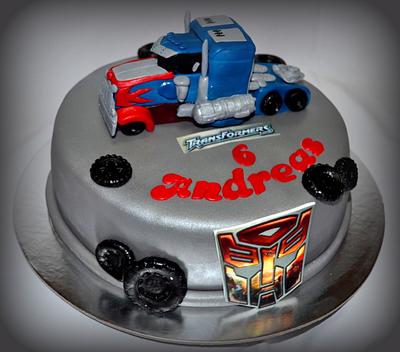 Transformers - Cake by Mimi cakes