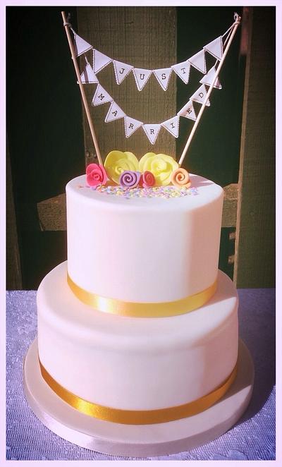 Simple summer wedding - Cake by Mrs Cakey