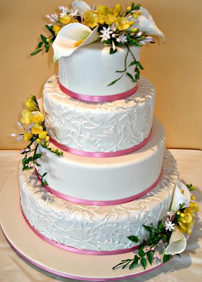 Spring flower wedding cake - Cake by Crumbs! Celebration Cakes