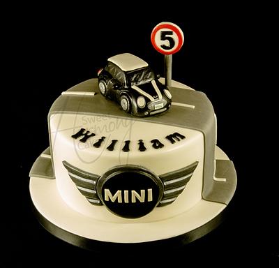 Mini! - Cake by Sweet Harmony Cakes