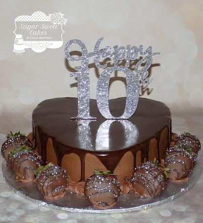 10th Anniversary - Cake by Sugar Sweet Cakes