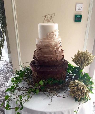 Rustic wedding cake - Cake by Jenny's Cakes