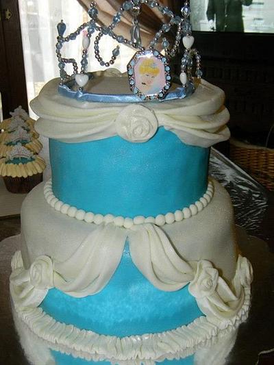 Cinderella - Cake by donnascakes