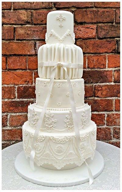 Gown Inspired Cake  - Cake by Bobbie-Anne Wright (For Heaven's Cake)