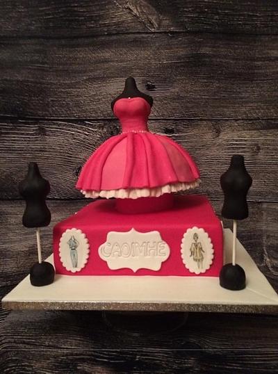 Fashion  - Cake by Lisa Ryan