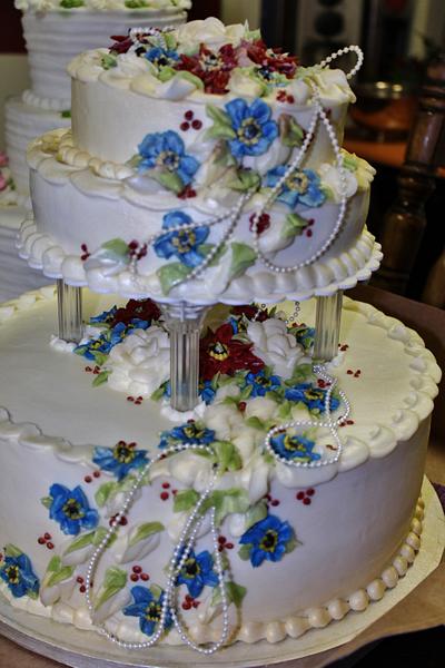 100% buttercream wedding cake - Cake by Nancys Fancys Cakes & Catering (Nancy Goolsby)