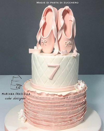 Shoes dance  - Cake by Mariana Frascella