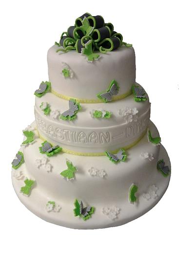 Wedding Cake with butterflies  - Cake by kreataart