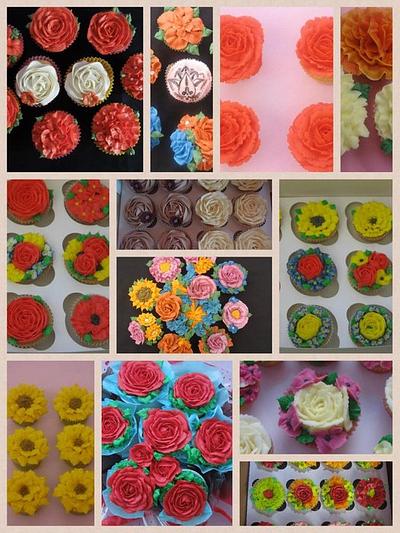 Flower cupcakes - Cake by Crescentcakes