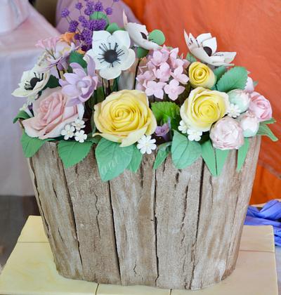 Tub of flowers - Cake by Fondant Fantasies of Malvern