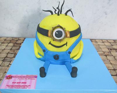 Minion - Cake by Shannon