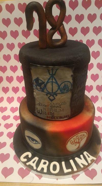 Divergent - Cake by Annalisa Pensabene Pastry Lover