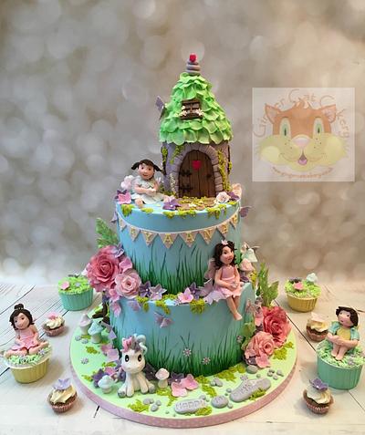 Enchanted garden - Cake by Elaine - Ginger Cat Cakery 