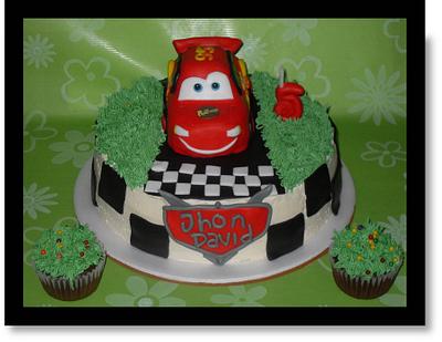 CARS  - Cake by lina torres