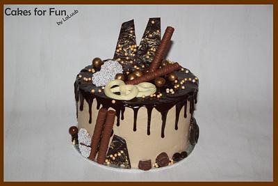 My first chocolate drip cake - Cake by Cakes for Fun_by LaLuub
