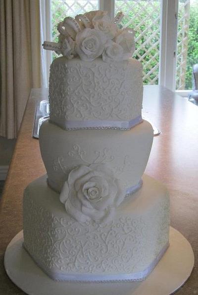 All white wedding cake! - Cake by Kellie
