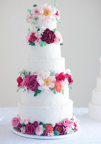 Floral Wedding Cake - Cake by Lulusweetsandcake