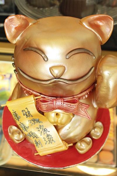 Fortune Cat Cake 招财猫 - Cake by Reggae's Loaf