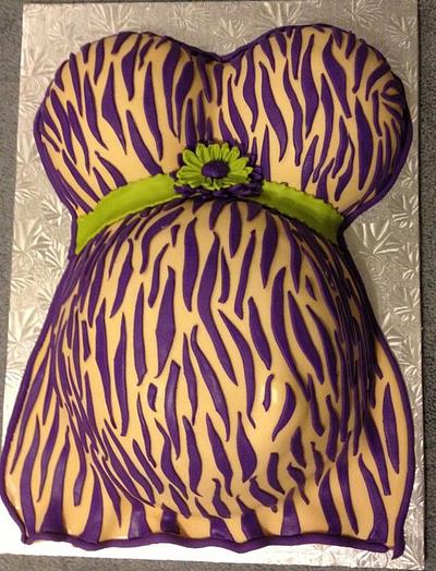 Baby Bump - Cake by Tracy's Custom Cakery LLC