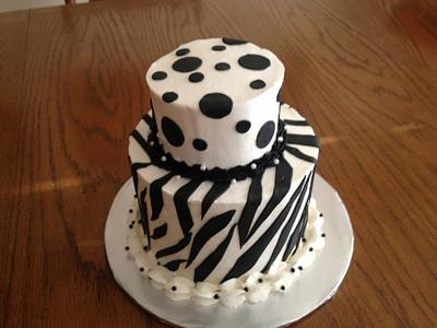 The black and white cake - Cake by taralynn