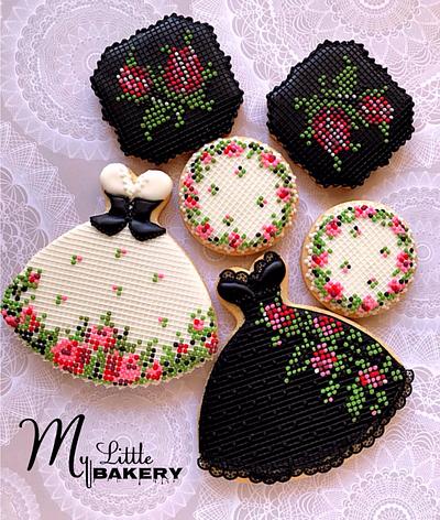 Black & White Ukrainian style cookies - Cake by Nadia "My Little Bakery"
