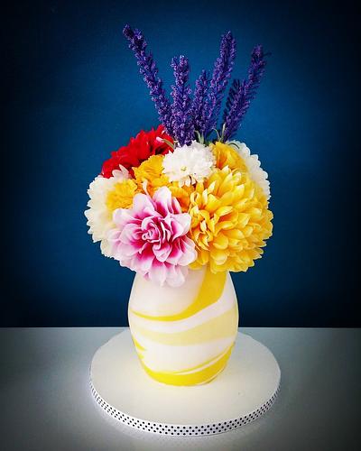 Flower vase - Cake by My Cake Tree (Ashanti Martyr)