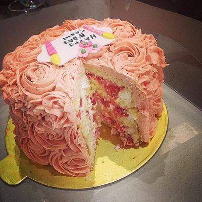 Freash strawberry cake - Cake by Bakermania