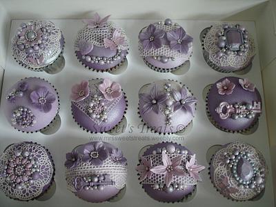 Vintage Wedding Cupcakes - Cake by Jessica Rabicano-Sweet