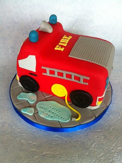 Oliver's fire engine - Cake by Suzie Street