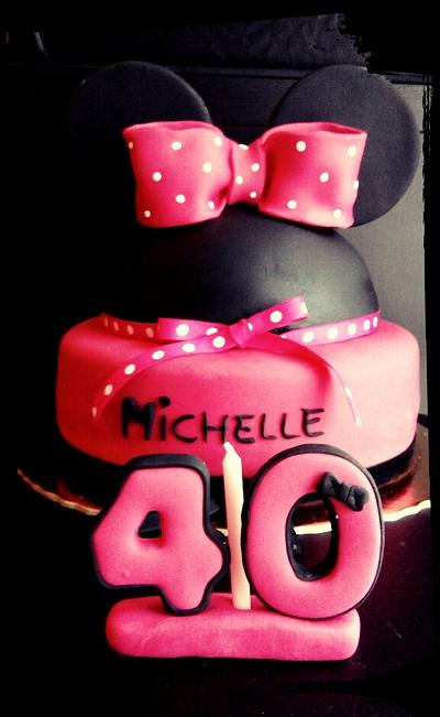 Minnie cake  - Cake by Aventuras Coloridas