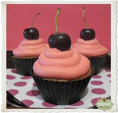 Cherry cupcakes - Cake by sweetmania