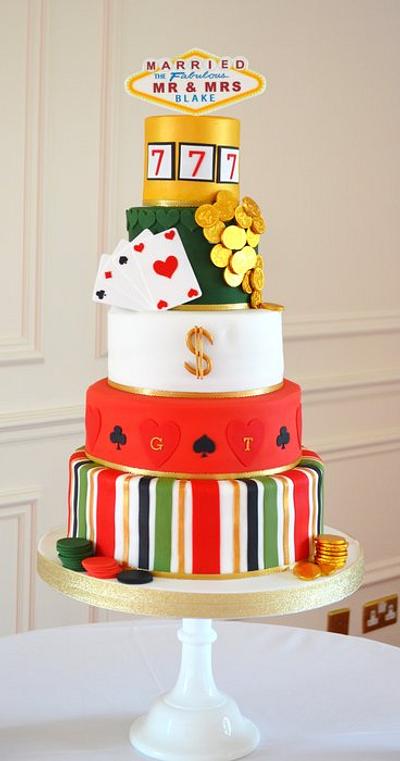 5 tier las vegas cake - Cake by Krumblies Wedding Cakes